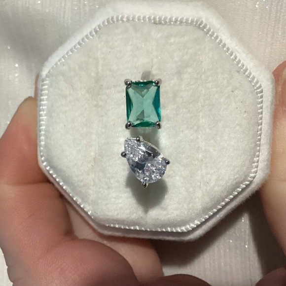 💋Adjustable Sterling Silver Open  Cz Diamond & Emerald Ring - Picture 10 of 17